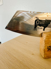 Load image into Gallery viewer, Grill Father 8&quot; Damascus Pattern Chefs Knife
